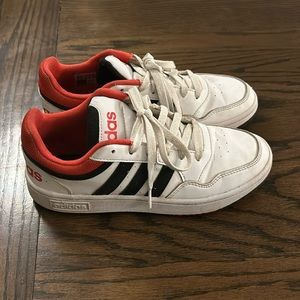 Adidas hoops sneaker